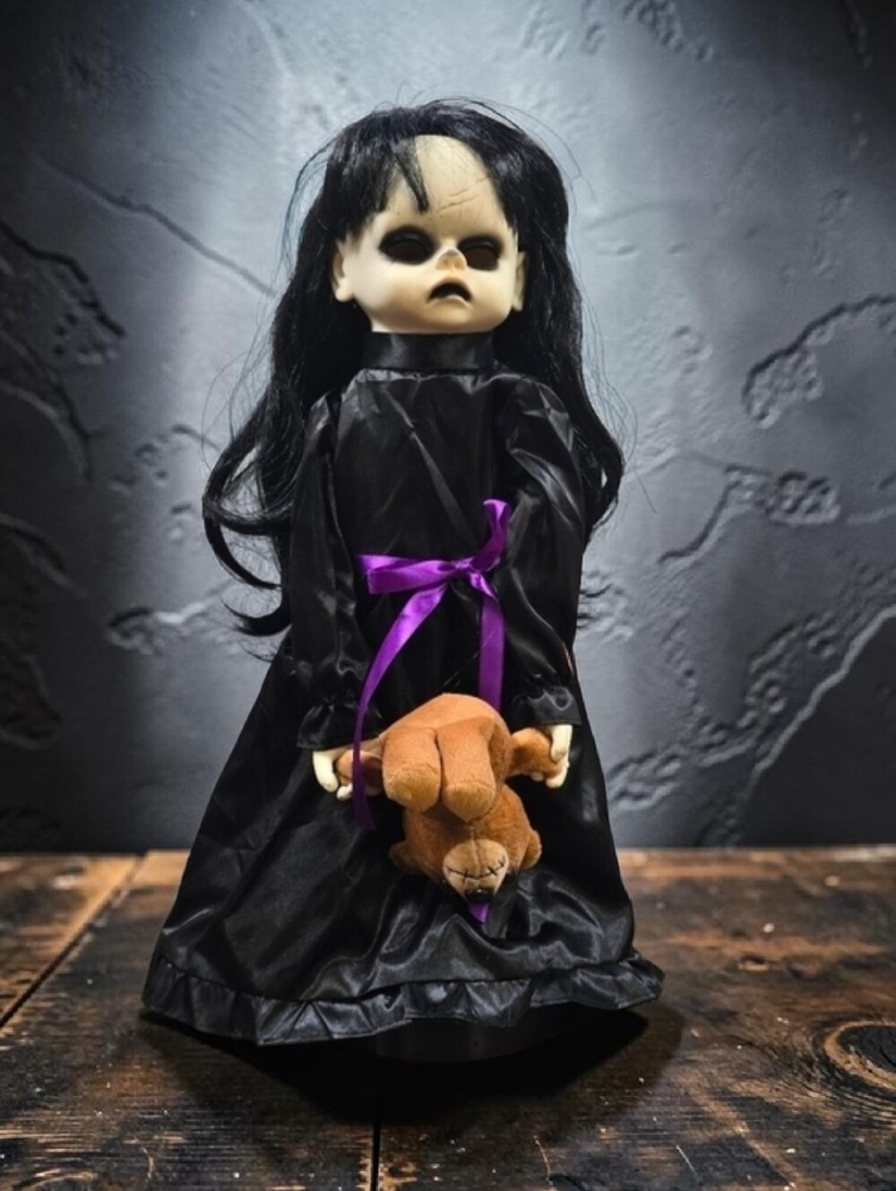 Spooky Village Animatronic Creepy Doll \ Animatronic Possessed Doll Spooky Decor